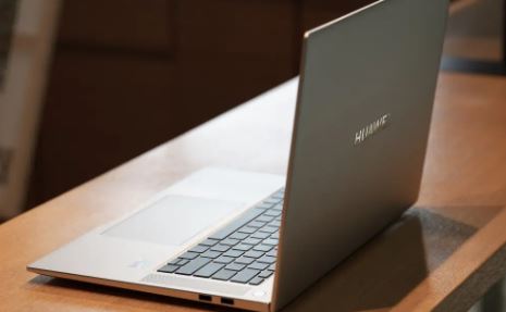 我来教你华为matebook16充电器怎么样?华为matebook16充电器介绍。