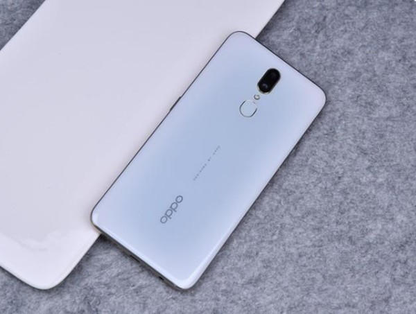 今天分享oppoa9电池容量多大？oppoa9电池容量介绍。